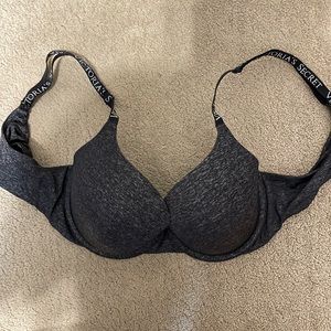 Victoria’s Secret Bra - 38B